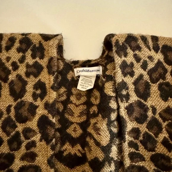 Croft & Barrow Leopard Print Shawl Cape with Fringe - Picture 3 of 6
